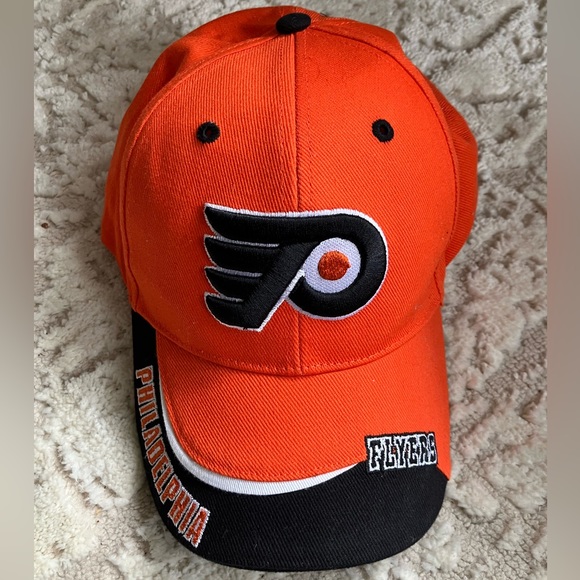 NEW! NHL Authentic Official Licensed Philadelphia Flyers hat/cap - Picture 1 of 7